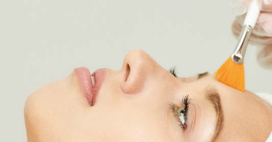 Warum der Herbst die perfekte Zeit für einen Skin Reset ist: Vorbereitungen für chemische Peelings und mehr