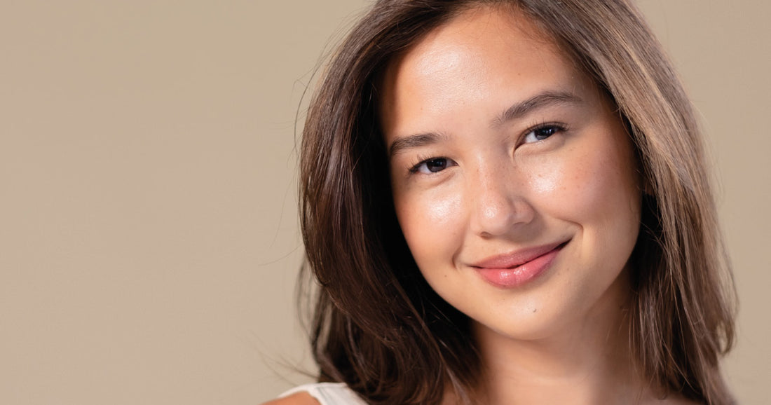 Vaihdevuosien ihomuutokset: Ihonhoitomatkasi vahvistaminen: Empowering Your Skincare Journey